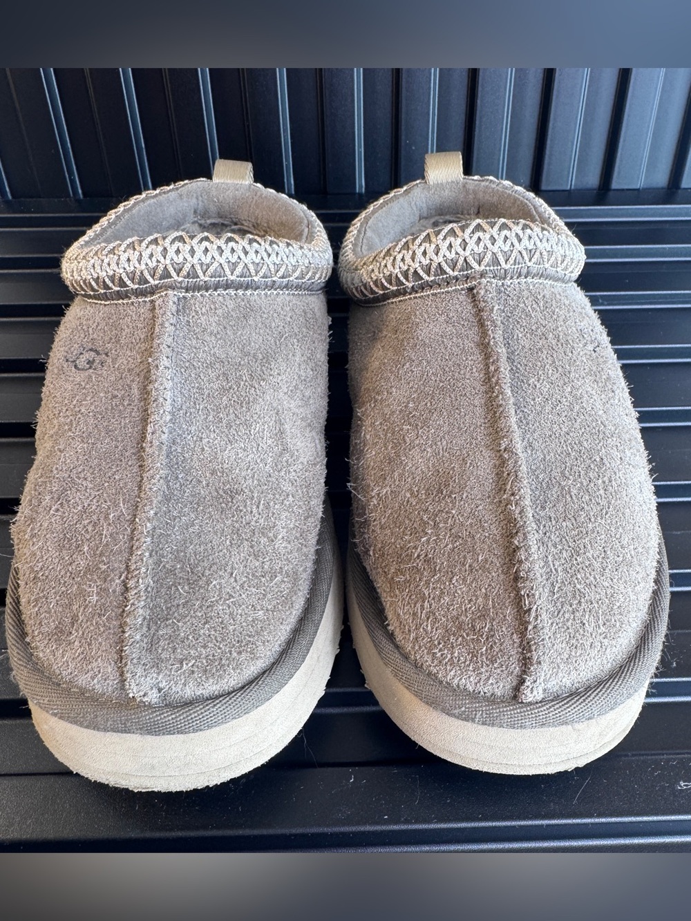 UGG Tazz Platform Slippers Kids Size 3 Grey Taupe Fits Womens 5